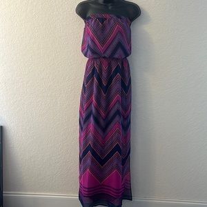 Express Strapless Tube Chevron Summer Maxi Dress Medium.